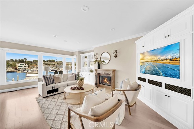 209 E Bay Front, Newport Beach, CA 92662