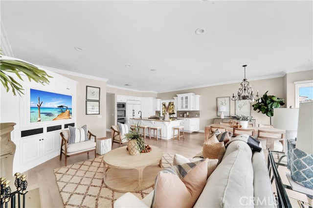 209 E Bay Front, Newport Beach, CA 92662