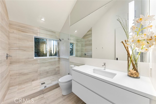 18177 Knoll Hill, Granada Hills, CA 91344