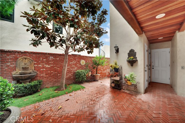 209 E Bay Front, Newport Beach, CA 92662