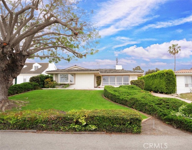 2112 Via Pacheco, Palos Verdes Estates, CA 90274