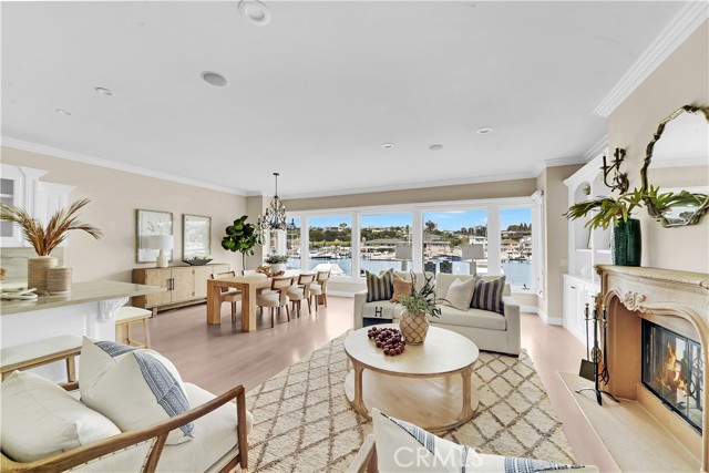 209 E Bay Front, Newport Beach, CA 92662