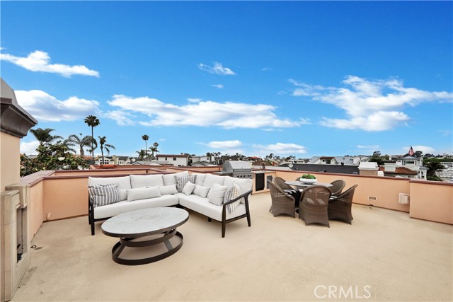 209 E Bay Front, Newport Beach, CA 92662