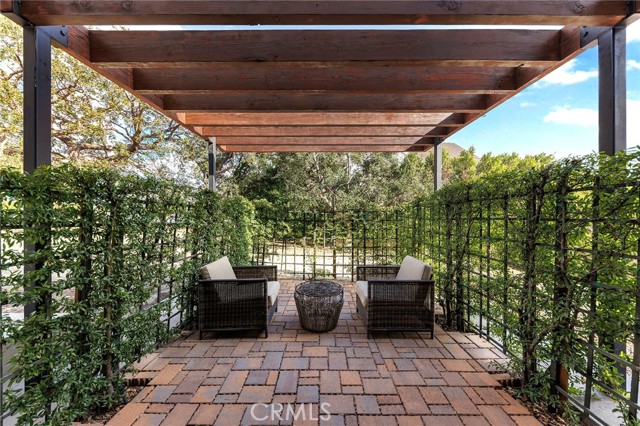 18177 Knoll Hill, Granada Hills, CA 91344