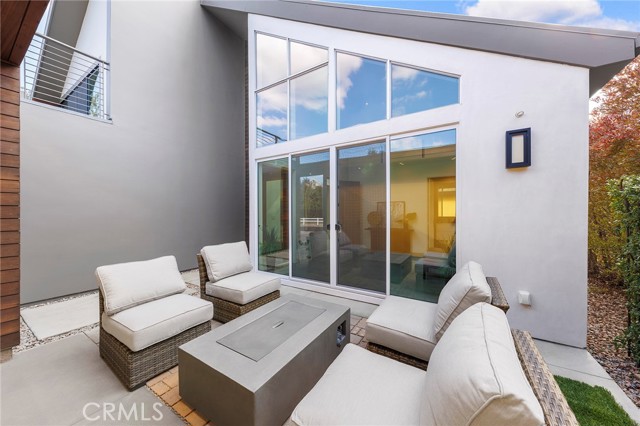 18177 Knoll Hill, Granada Hills, CA 91344