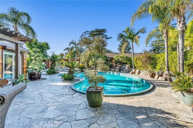 2477 Ridgeway Road, San Marino, CA 91108